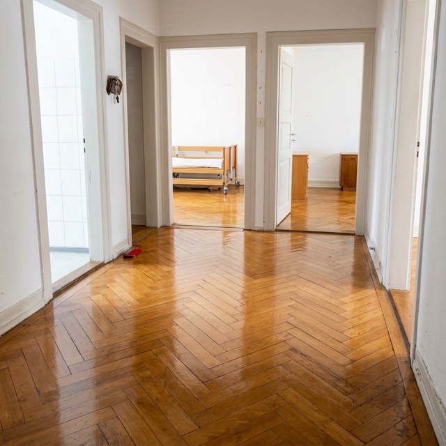 Flur nach der Entrümpelung – besenrein