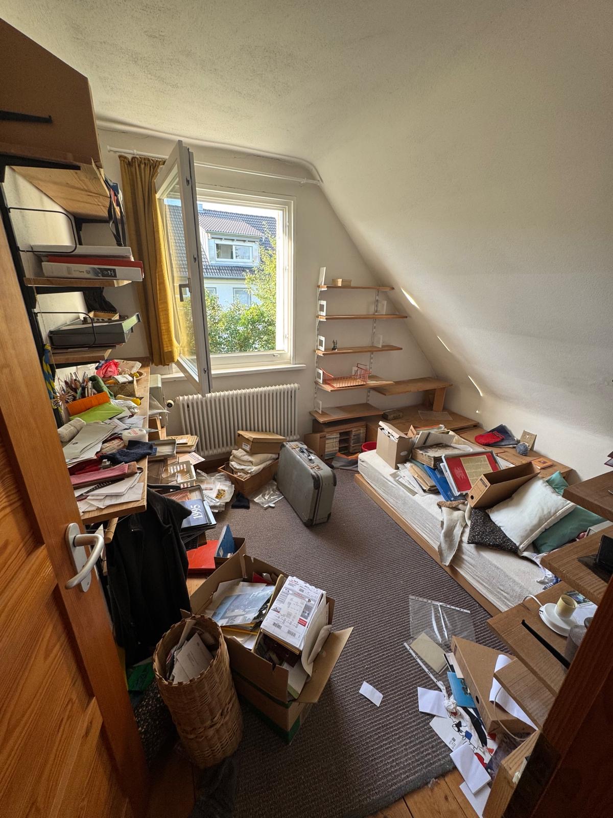 Dachgeschossentrümpelung an einem halben Tag in Friedrichshafen